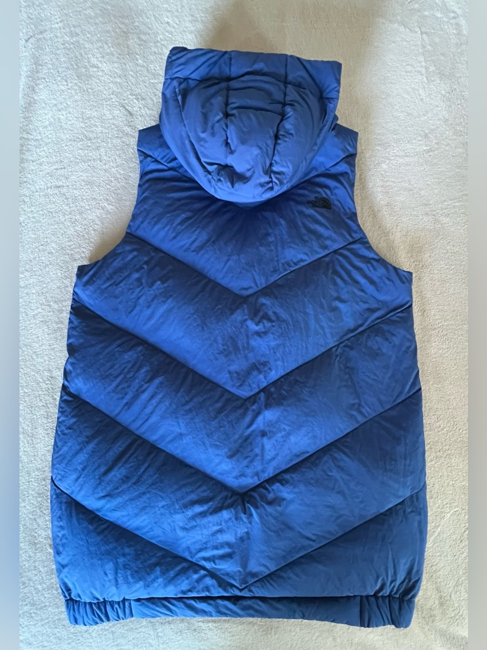 The North Face Women's Blue Long Puffer Vest - Picture 7 of 9